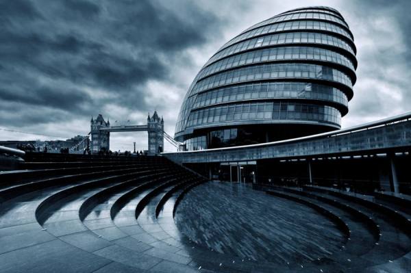 Photograph Roland Shainidze One Rainy Day In London Ii on One Eyeland